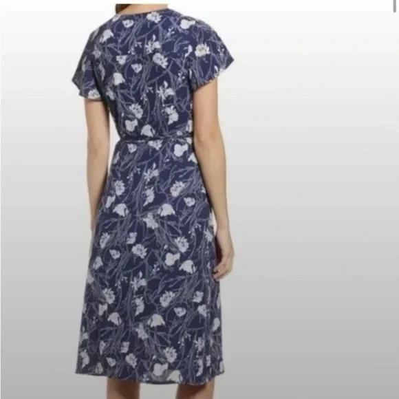 LEITH Navy Blue and White floral Wrap Midi Dress with Flutter Sleeves size M - Picture 2 of 13